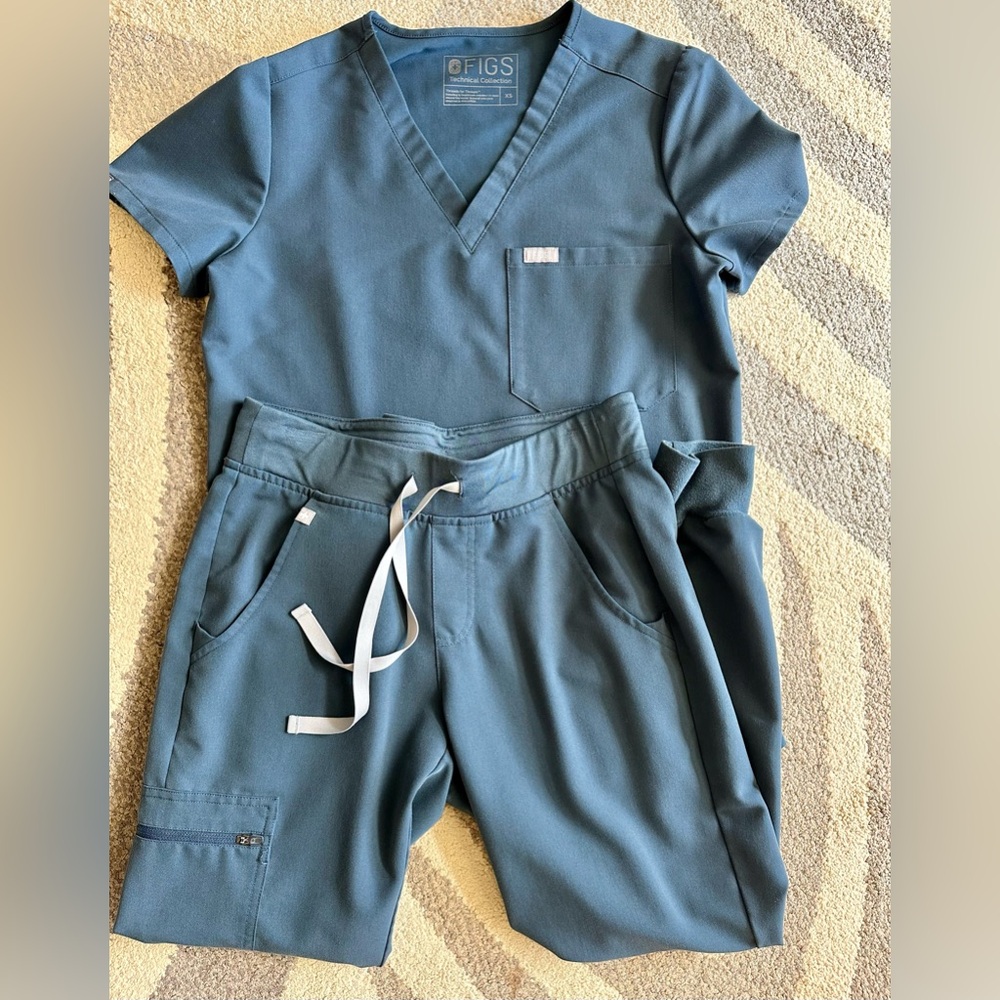 COPY - Figs Scrub set